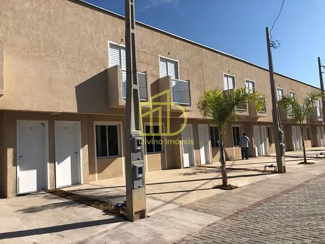 Sobrado com 52m² 2 quartos e 1 banheiro, à venda, no bairro Vila Mineirão em Sorocaba