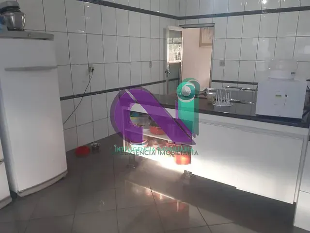 Sobrado com 225m² 5 quartos e 6 banheiros, à venda, no bairro Jardim das Flores em Osasco
