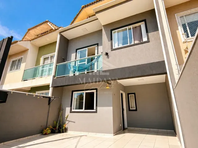 Sobrado com 150m² 3 quartos e 2 banheiros, à venda, no bairro Itália em São José dos Pinhais