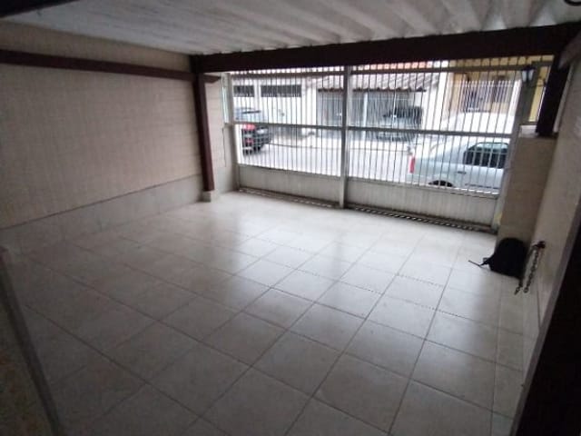 Sobrado com 400m² 3 quartos e 3 banheiros, para alugar, no bairro Vila Ema em São Paulo