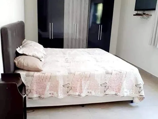 Sobrado com 345m² 3 quartos e 2 banheiros, à venda, no bairro Jardim Vista Alegre em Santa Bárbara D'Oeste