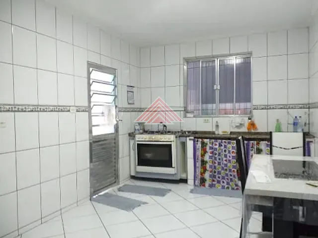 Sobrado com 270m² 3 quartos e 2 banheiros, à venda, no bairro Jardim Mauá em Mauá