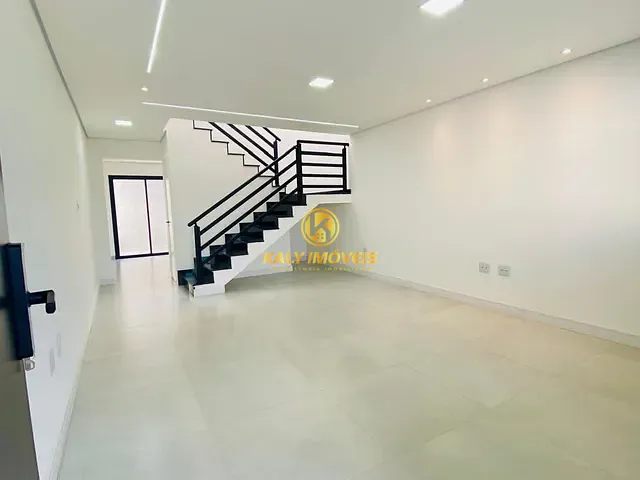 Sobrado com 107m² 3 quartos e 2 banheiros, à venda, no bairro Vila Lúcia em São Paulo