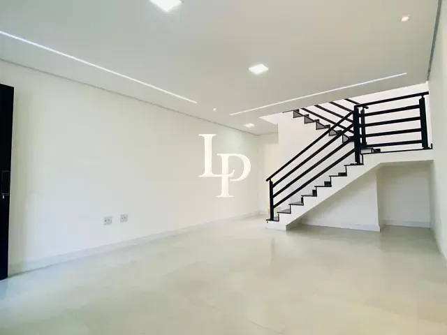 Sobrado com 107m² 3 quartos e 2 banheiros, à venda, no bairro Vila Lúcia em São Paulo