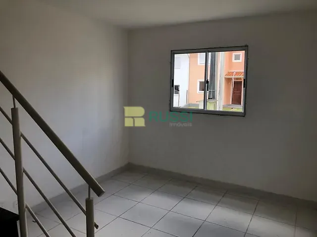 Sobrado com 110m² 3 quartos e 2 banheiros, à venda, no bairro Jardim Paulista em São José dos Campos