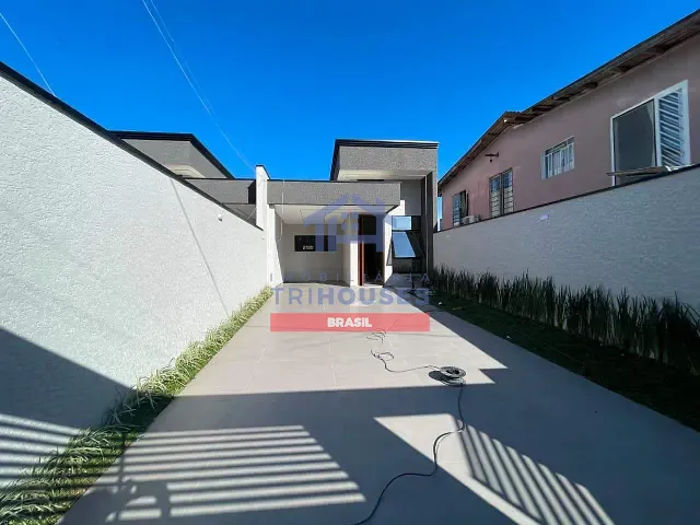 Sobrado 3 quartos e 2 banheiros, à venda, no bairro Costeira em São José dos Pinhais