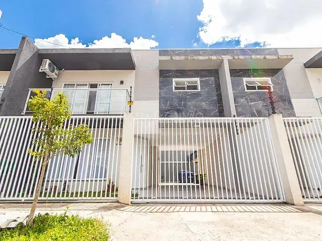 Sobrado com 151m² 3 quartos e 2 banheiros, à venda, no bairro Pedro Moro em São José Dos Pinhais