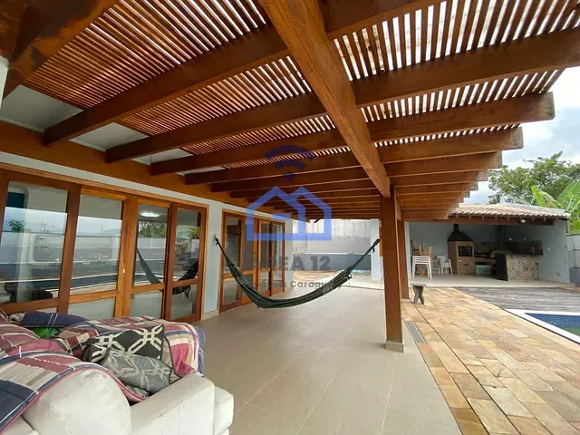 Sobrado com 420m² 3 quartos e 4 banheiros, à venda, no bairro Pontal de Santa Marina em Caraguatatuba