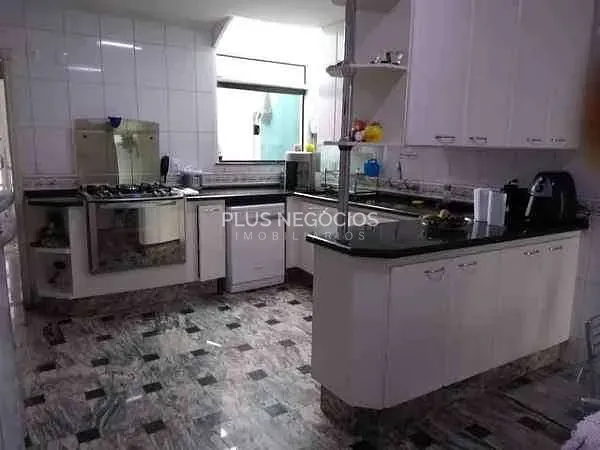 Sobrado, 4 quartos, 340 m² - Foto 2