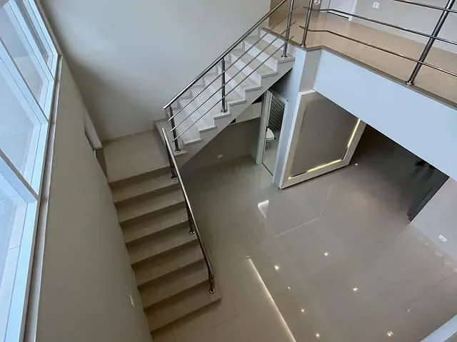 Sobrado com 480m² 4 quartos e 7 banheiros, à venda, no bairro Residencial Damha II em Campo Grande