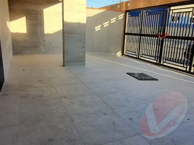 Sobrado com 90m² 2 quartos e 2 banheiros, à venda, no bairro Vila Sonia em Praia Grande