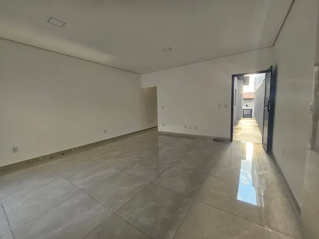 Sobrado 3 quartos e 2 banheiros, à venda, no bairro Parque João Ramalho em Santo André