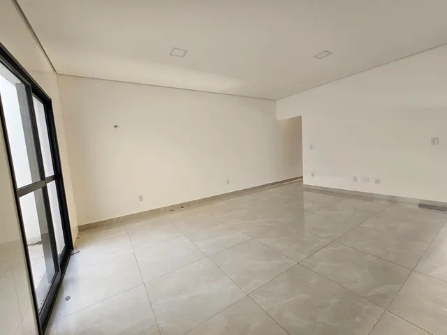Sobrado 3 quartos e 2 banheiros, à venda, no bairro Parque João Ramalho em Santo André