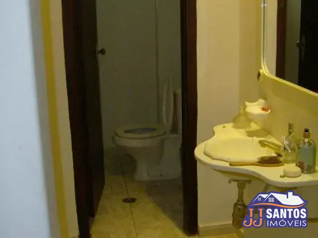 Sobrado com 210m² 3 quartos e 1 banheiro, à venda, no bairro Água Rasa em São Paulo