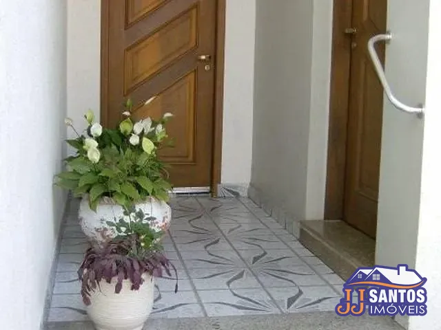 Sobrado com 210m² 3 quartos e 1 banheiro, à venda, no bairro Água Rasa em São Paulo