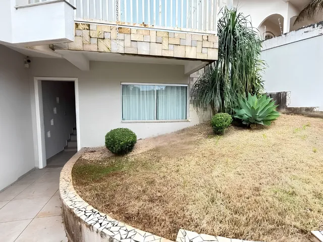 Sobrado 3 quartos e 5 banheiros, para alugar, no bairro Centro em Cambé