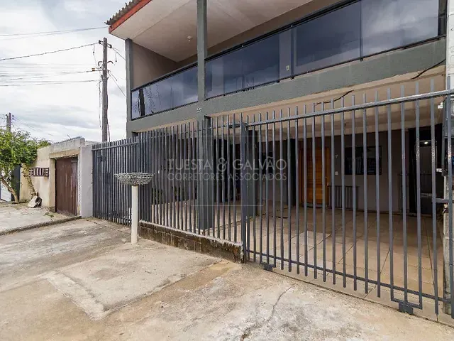 Sobrado com 160m² 4 quartos e 2 banheiros, à venda, no bairro Tatuquara em Curitiba