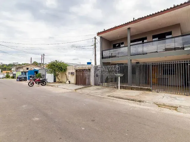 Sobrado com 160m² 4 quartos e 2 banheiros, à venda, no bairro Tatuquara em Curitiba