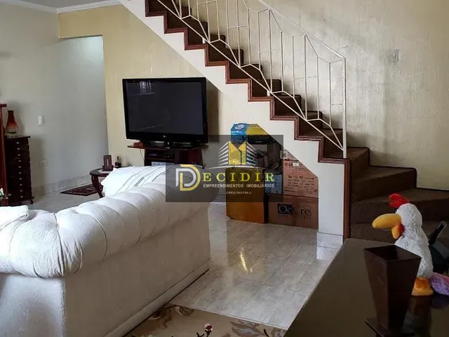 Sobrado com 216m² 3 quartos e 2 banheiros, à venda, no bairro Vila Granada em São Paulo