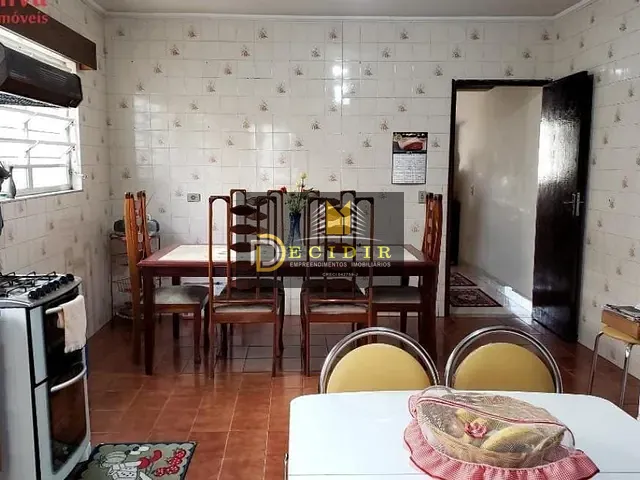 Sobrado com 216m² 3 quartos e 2 banheiros, à venda, no bairro Vila Granada em São Paulo