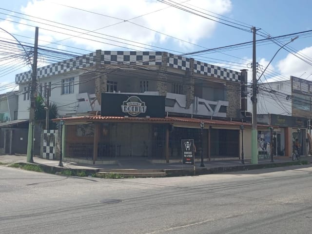 Sobrado com 350m² 4 quartos e 3 banheiros, à venda, no bairro Parque Rosário em Campos dos Goytacazes