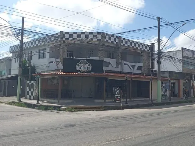 Sobrado com 350m² 4 quartos e 3 banheiros, à venda, no bairro Parque Rosário em Campos dos Goytacazes