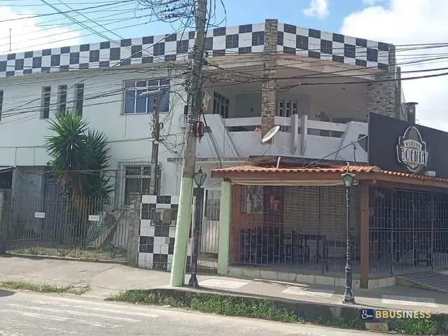 Sobrado com 350m² 4 quartos e 3 banheiros, à venda, no bairro Parque Rosário em Campos dos Goytacazes