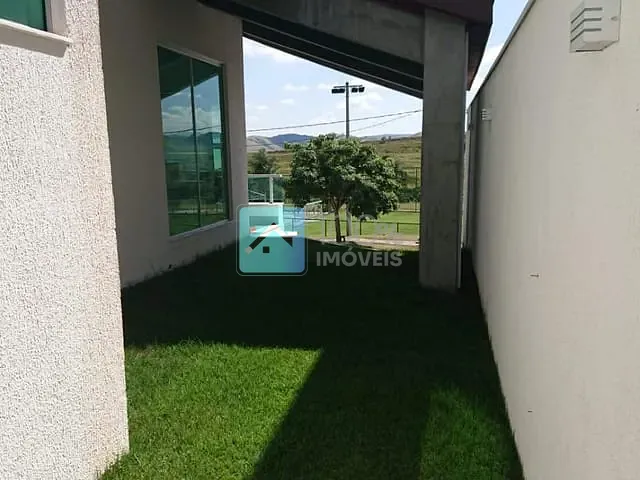 Sobrado com 490m² 3 quartos e 5 banheiros, à venda, no bairro Urbanova em São José dos Campos