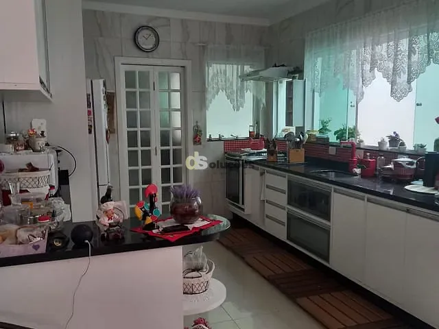 Sobrado com 210m² 3 quartos e 5 banheiros, à venda, no bairro Tremembé em São Paulo