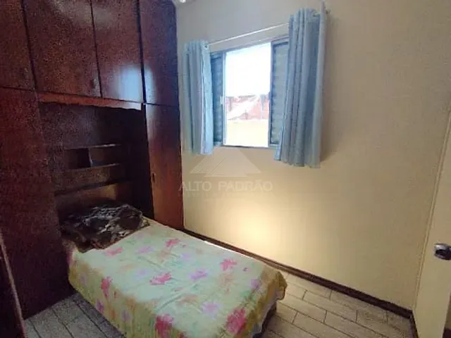 Sobrado com 190m² 3 quartos e 2 banheiros, à venda, no bairro Vila Assis Brasil em Mauá