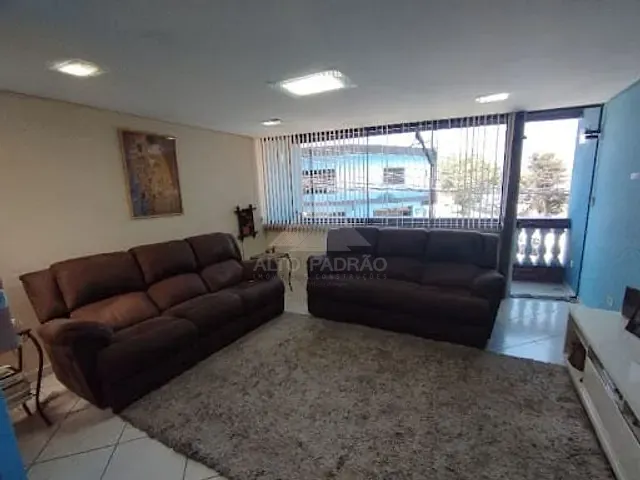 Sobrado com 190m² 3 quartos e 2 banheiros, à venda, no bairro Vila Assis Brasil em Mauá