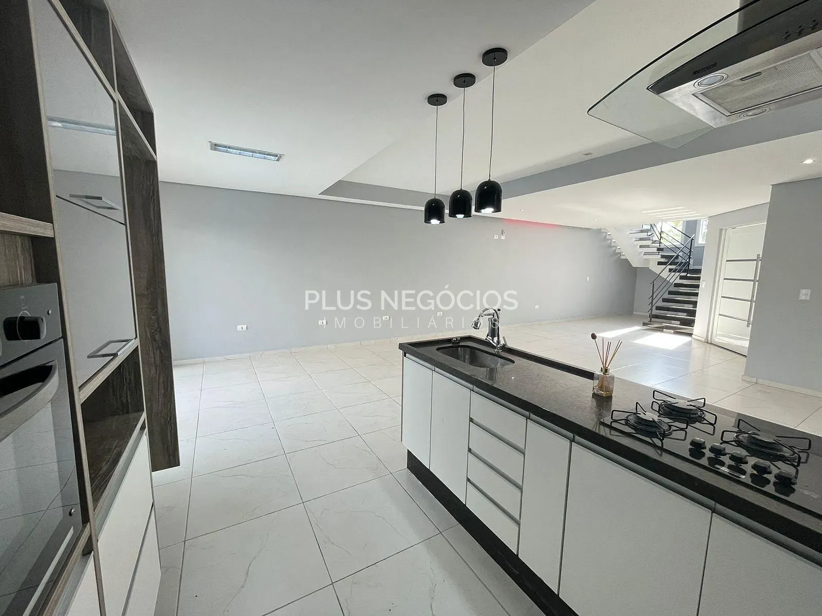 Casa, 3 quartos, 212 m² - Foto 3