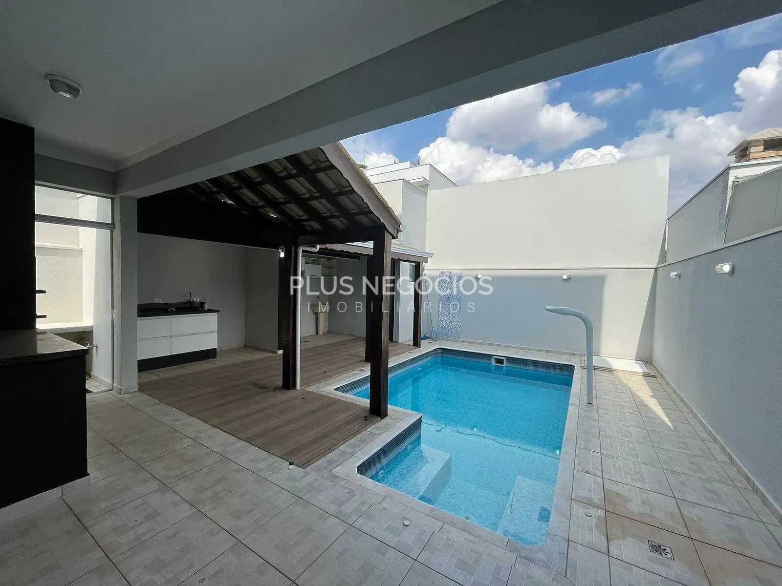 Casa, 3 quartos, 212 m² - Foto 9