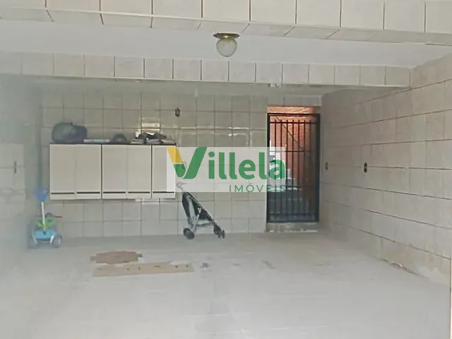 Sobrado com 250m² 2 quartos e 2 banheiros, à venda, no bairro Vila Júlia em Poá