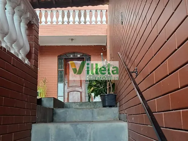 Sobrado com 250m² 2 quartos e 2 banheiros, à venda, no bairro Vila Júlia em Poá