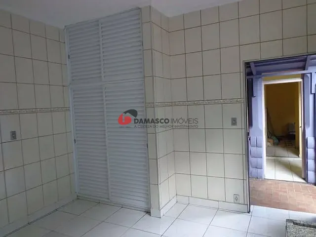 Sobrado com 178m² 2 quartos e 1 banheiro, à venda ou para alugar, no bairro Campestre em Santo André