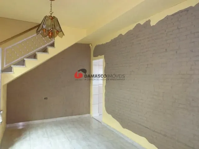 Sobrado com 178m² 2 quartos e 1 banheiro, à venda ou para alugar, no bairro Campestre em Santo André