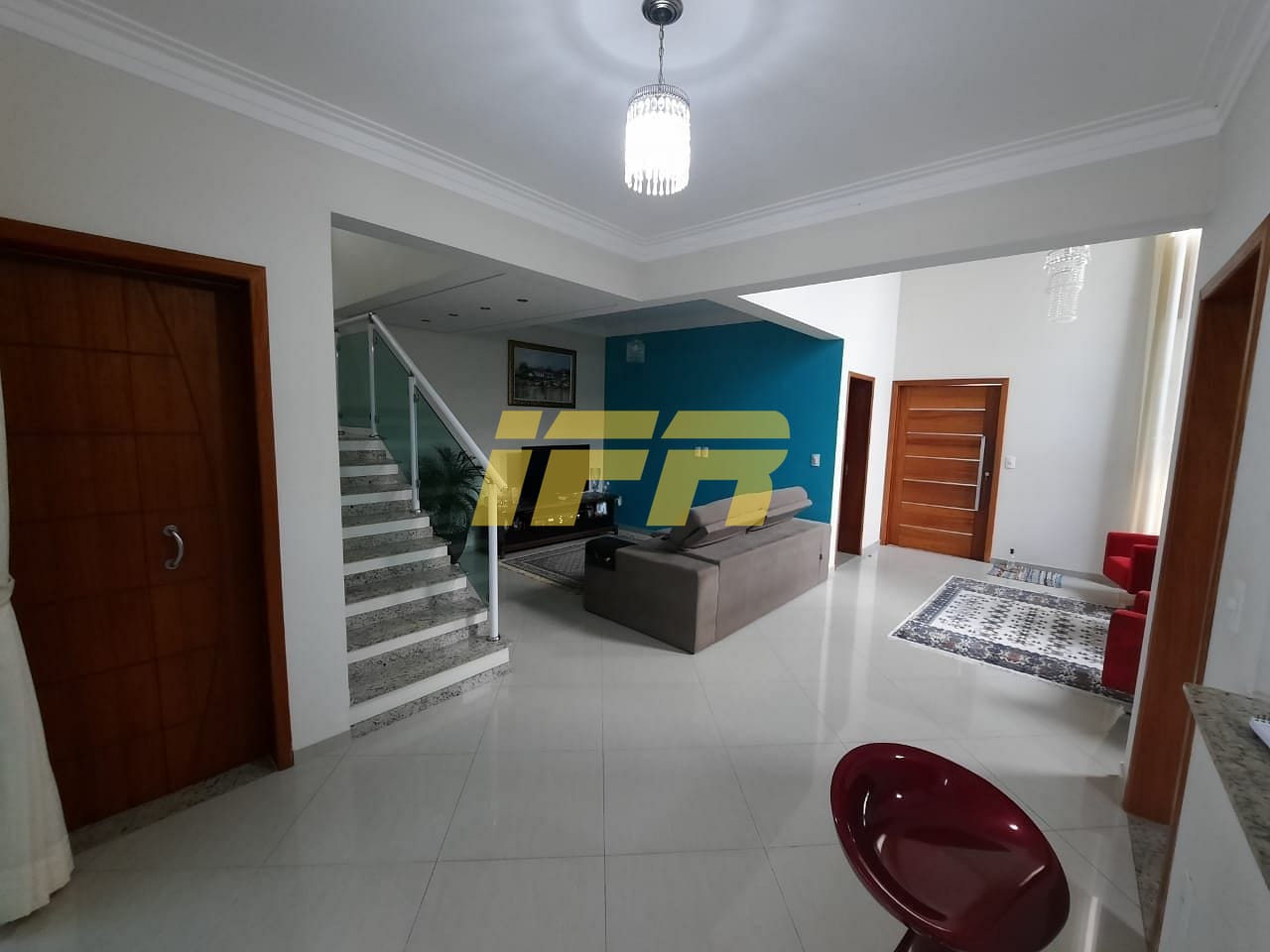 Sobrado, 3 quartos, 210 m² - Foto 1