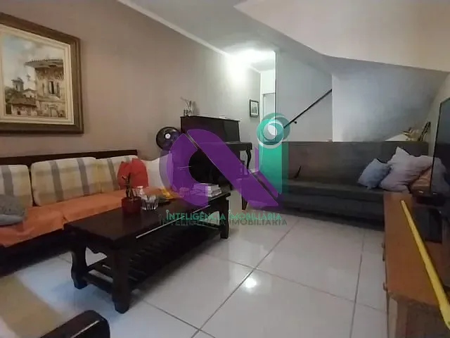 Sobrado com 125m² 3 quartos e 2 banheiros, à venda, no bairro km 18 em Osasco
