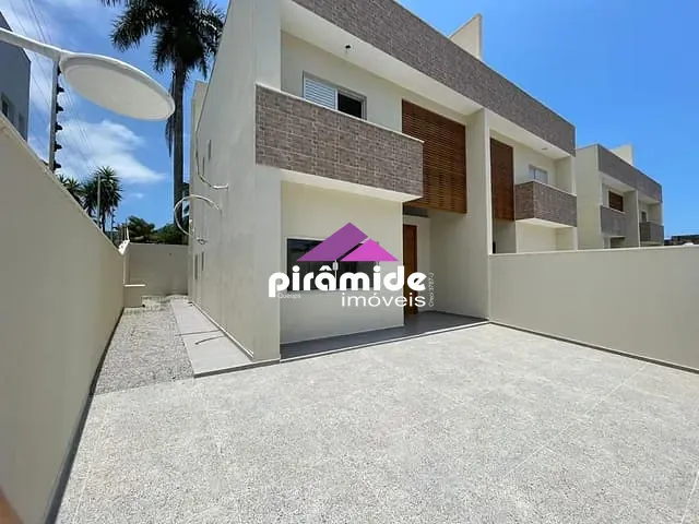 Sobrado com 200m² 4 quartos e 5 banheiros, à venda, no bairro Juquehy em São Sebastião