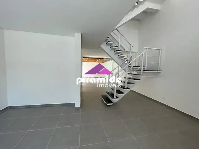 Sobrado com 200m² 4 quartos e 5 banheiros, à venda, no bairro Juquehy em São Sebastião