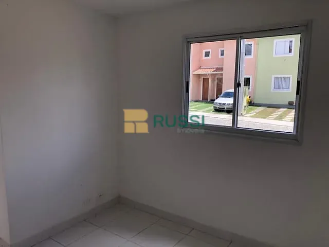 Sobrado com 100m² 2 quartos e 2 banheiros, à venda ou para alugar, no bairro Jardim Paulista em São José dos Campos