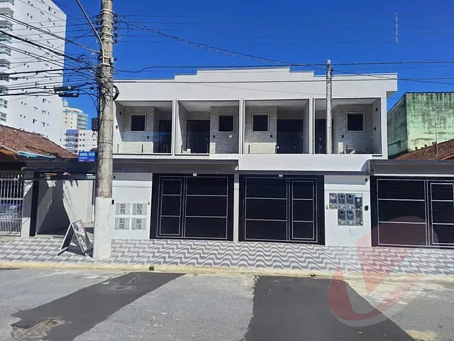 Sobrado 2 quartos e 1 banheiro, à venda, no bairro Caiçara em Praia Grande