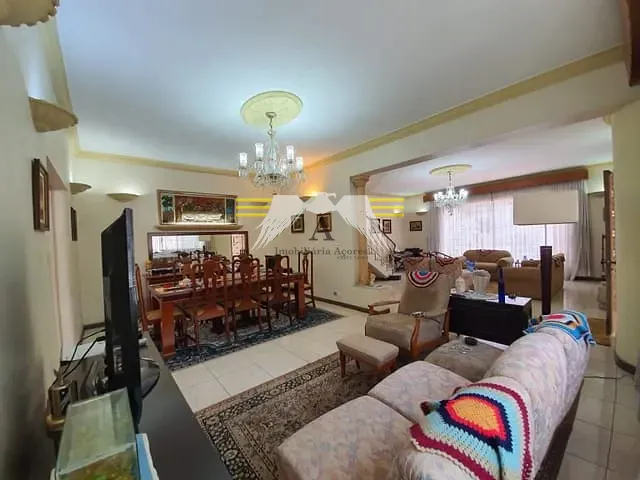 Sobrado com 446m², à venda ou para alugar, no bairro Belém em São Paulo