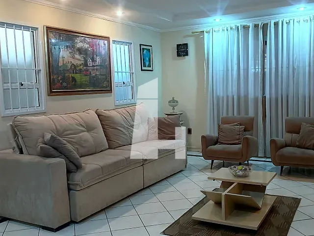 Sobrado 4 quartos e 3 banheiros, à venda, no bairro Jardim Santa Cecília em Guarulhos