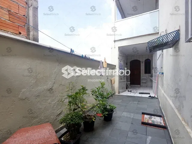 Sobrado com 247m² 4 quartos e 3 banheiros, à venda, no bairro Jardim Mauá em Mauá