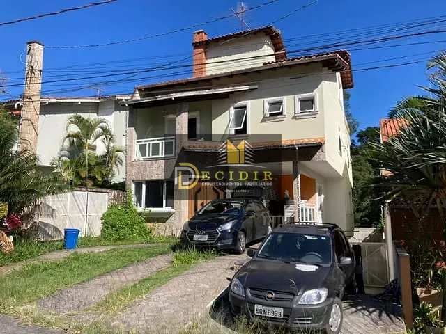 Sobrado 4 quartos e 4 banheiros, à venda, no bairro Parque Residencial Itapeti em Mogi das Cruzes