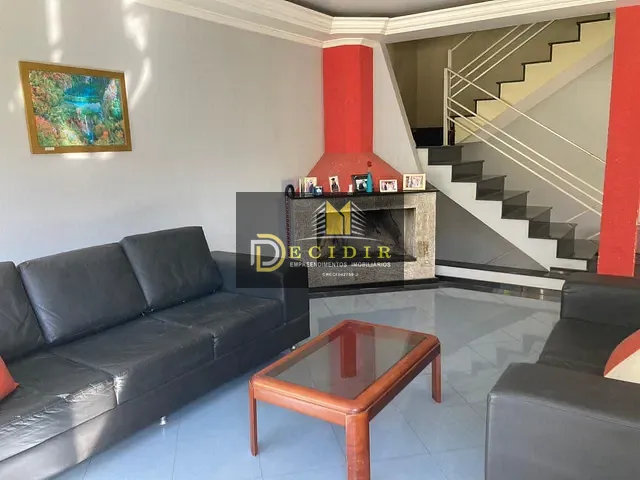 Sobrado 4 quartos e 4 banheiros, à venda, no bairro Parque Residencial Itapeti em Mogi das Cruzes