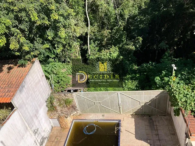 Sobrado 4 quartos e 4 banheiros, à venda, no bairro Parque Residencial Itapeti em Mogi das Cruzes