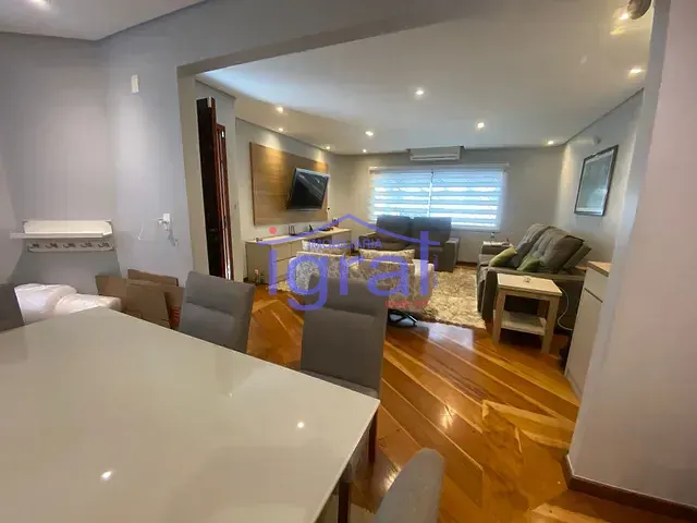 Sobrado 3 quartos e 2 banheiros, à venda, no bairro Jardim Oriental em São Paulo